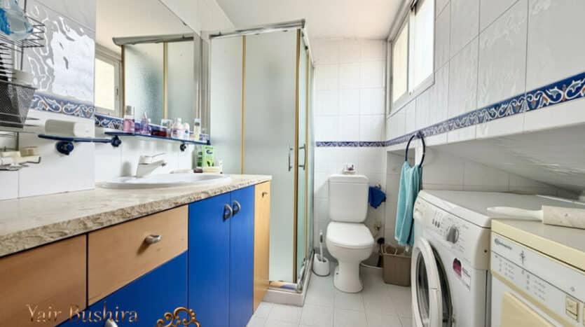 Abu-Tor 2 BR furnished Penthouse