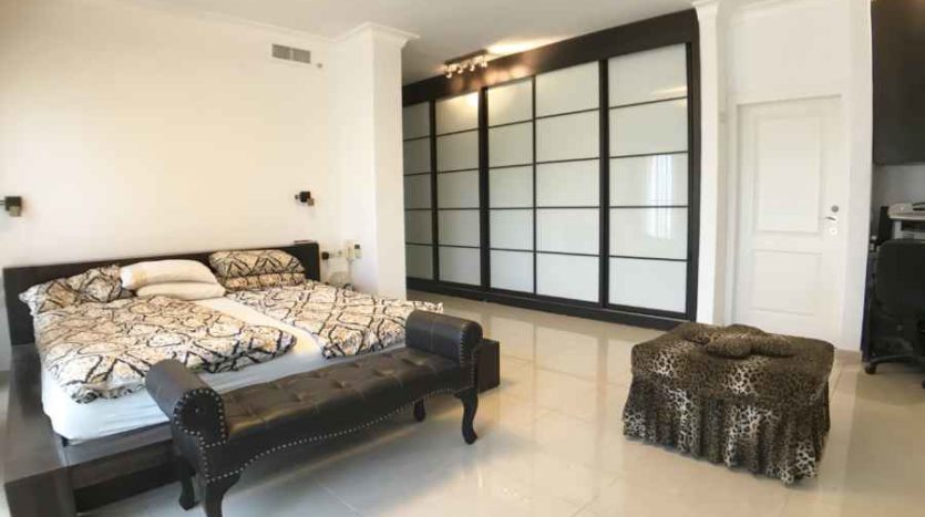 Arnona - 4 BR luxury penthouse fully furnished