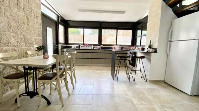 Musrara - 4 Rooms garden apartment
