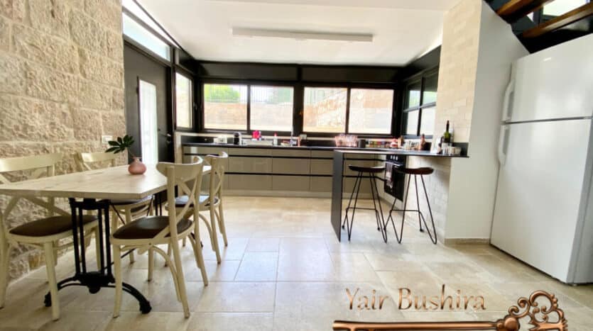 Musrara - 4 Rooms garden apartment