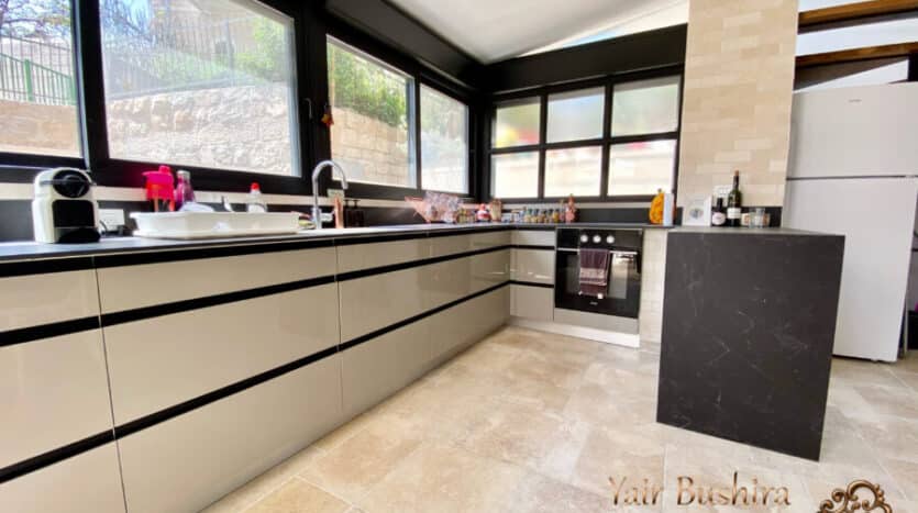 Musrara - 4 Rooms garden apartment