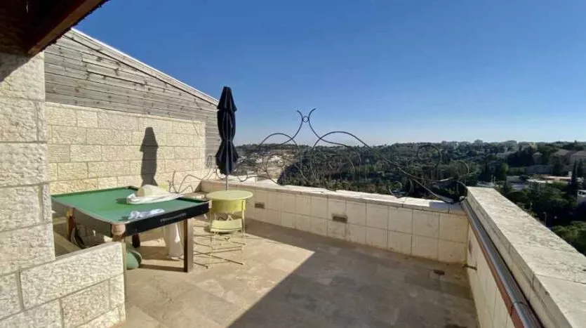 Abu-Tor - Amazing 4 BR + rooftop terrace