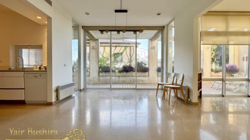 Abu-Tor - Amazing Penthouse