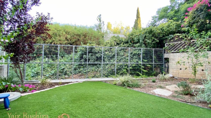 Caspi st - A luxury house with Large Garden
