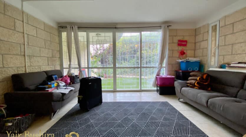 Caspi st - A luxury house with Large Garden