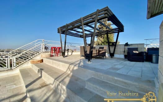 Caspi st - A luxury house with Large Garden