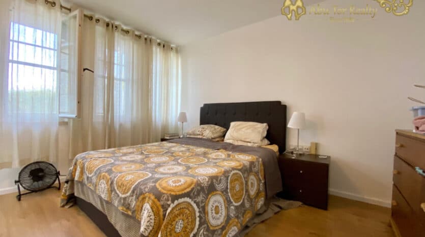 Caspi st - A luxury house with Large Garden