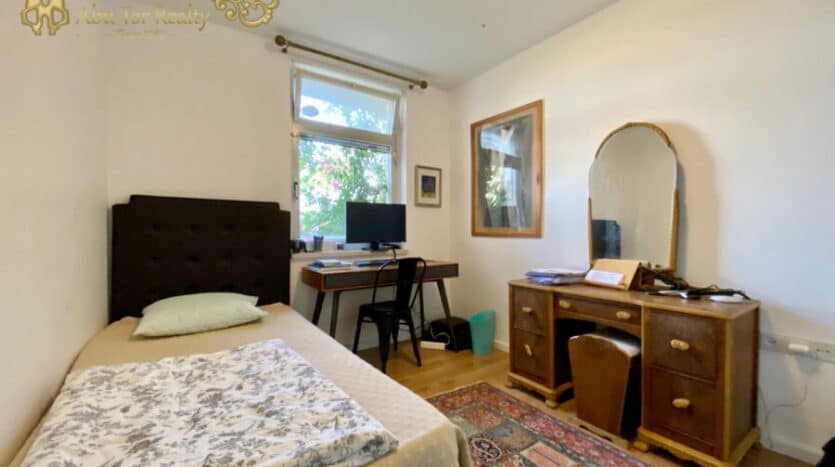 Caspi st - A luxury house with Large Garden