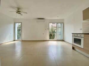 Baka - 1 BR renovated apt