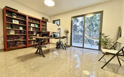 Arnona - Brand new 1 BR apt