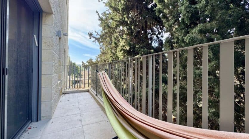 Arnona - Brand new 1 BR apt