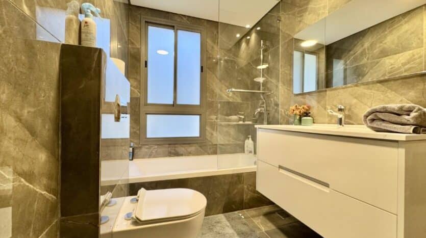 Arnona - Brand new 1 BR apt