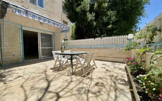 Abu-Tor – 4 BR with large terrace