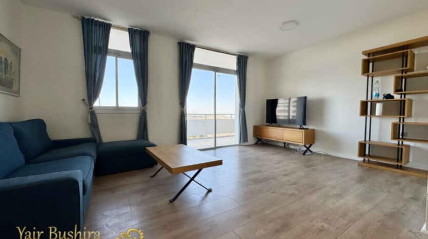 Central - 2 BR | Furnished | Renovated