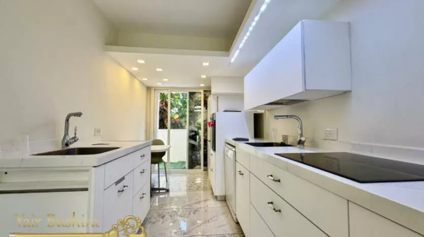 Abu-Tor – 2 BR | Renovated | Furnished