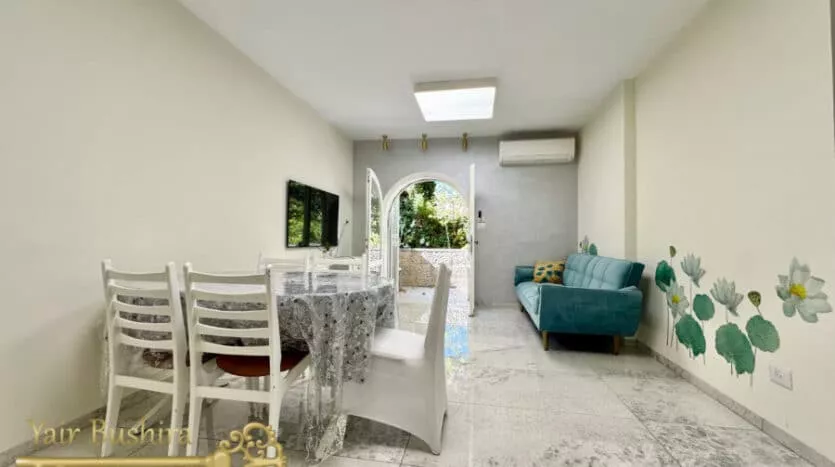 Abu-Tor – 2 BR | Renovated | Furnished