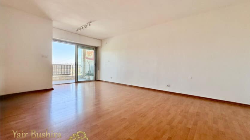 Abu-Tor – Amazing 2 br apartment + office