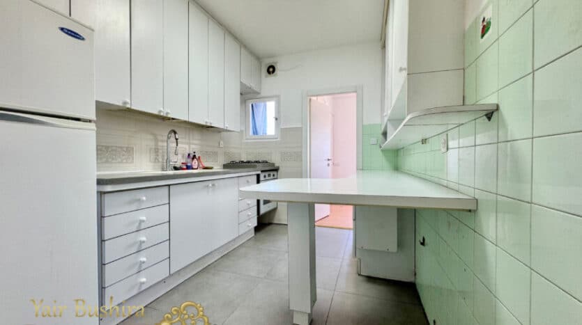 Abu-Tor – Amazing 2 br apartment + office