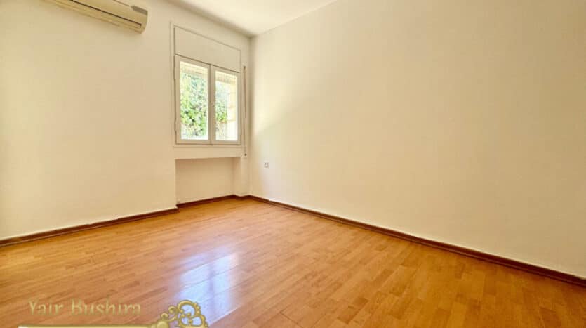 Abu-Tor – Amazing 2 br apartment + office