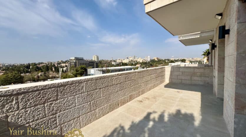 Abu-Tor - Brand new 2 BR | garden | balcony | beautiful view