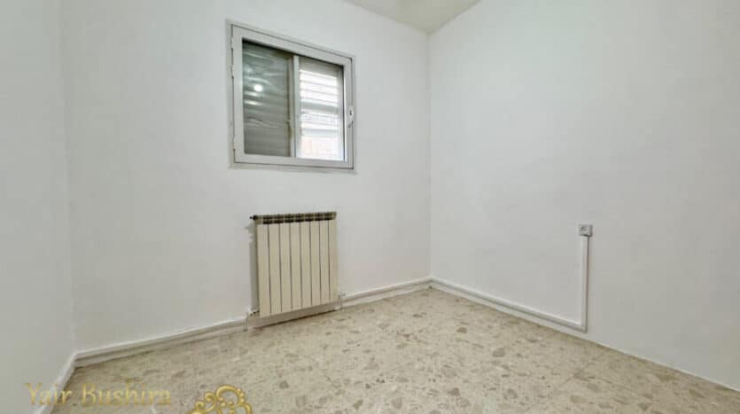 Mekor Haim - 4 BR apartment with separate unit