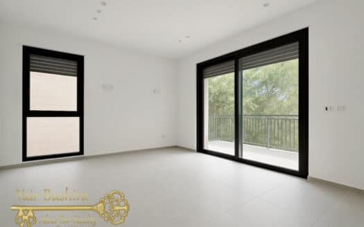 Abu-Tor - Brand new 1 BR apt with large balcony and beautiful view