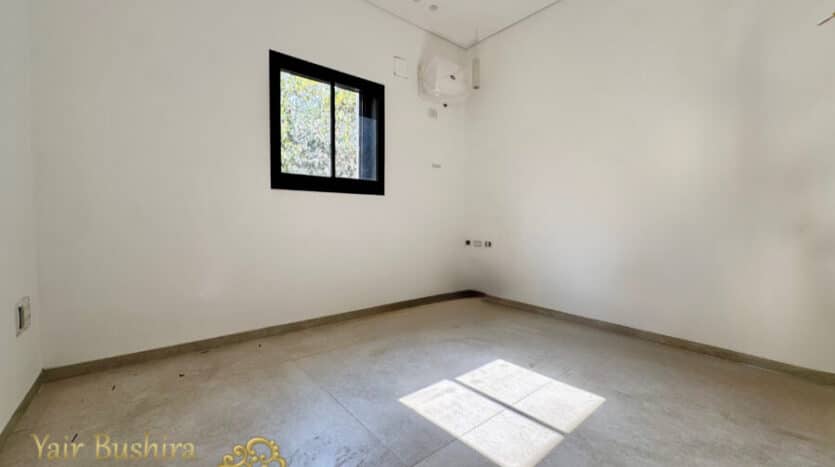 Abu-Tor - Brand new 1 BR apt with large balcony and beautiful view