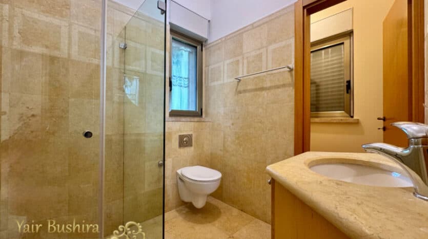 Malha - Luxury villa (280 m2) with huge garden