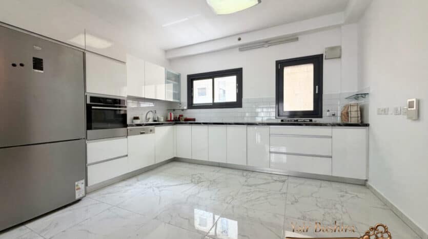 Arnona - Amazing 2 BR apartment