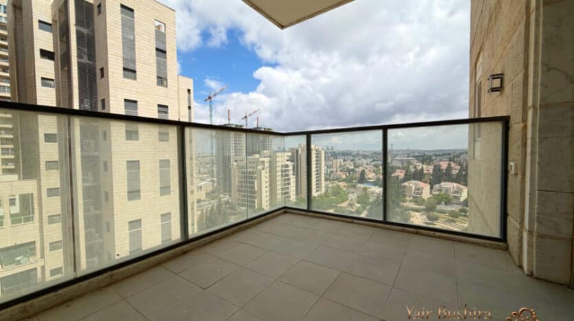 Arnona - Amazing 2 BR apartment