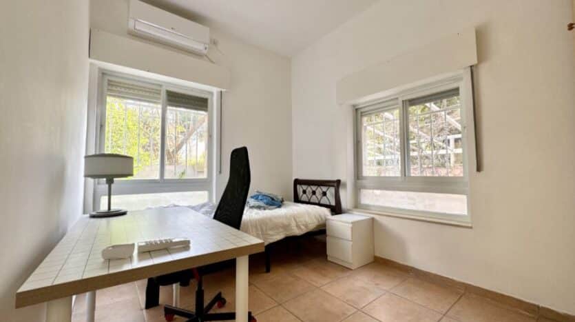 Abu-Tor – 2 BR | Garden apt | Fully furnished