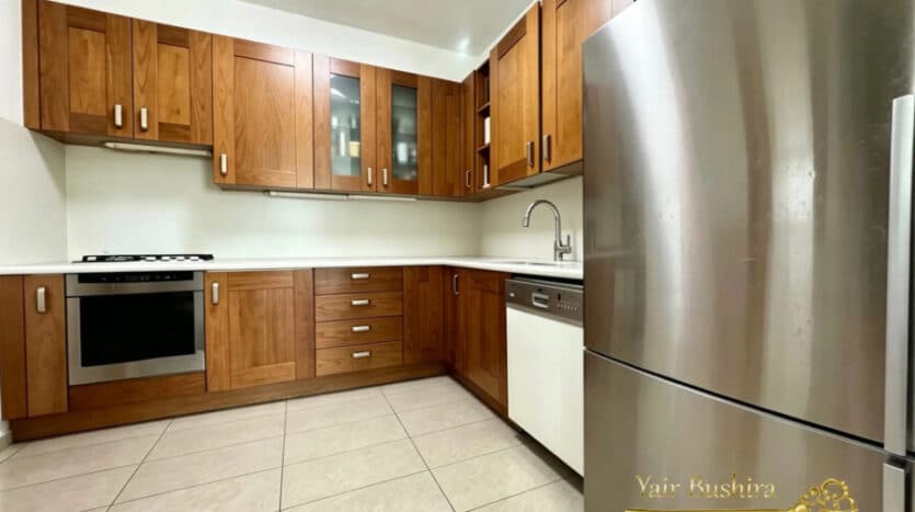 Arnona - 3 BR | Large terrace | Rare property