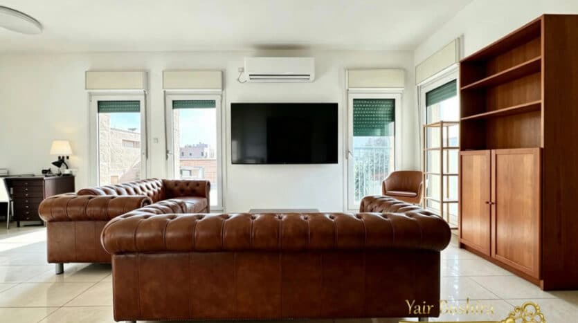 Arnona - 3 BR | Large terrace | Rare property