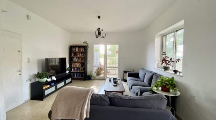 Abu-Tor - Wonderful 2 BR for sale