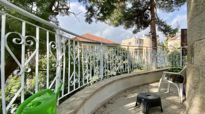 Abu-Tor - Wonderful 2 BR for sale